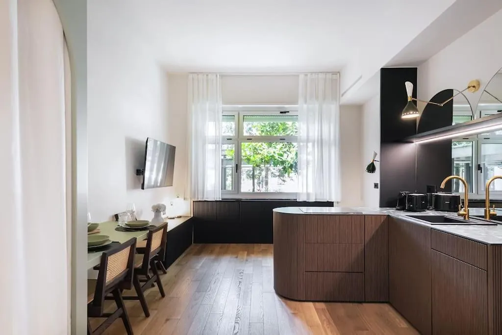 Easylife - Elegant Apartment In Sant'Ambrogio Milánó
