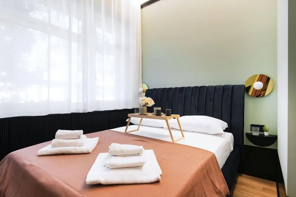 Easylife - Elegant Apartment In Sant'Ambrogio Mediolan 0*,  Włochy